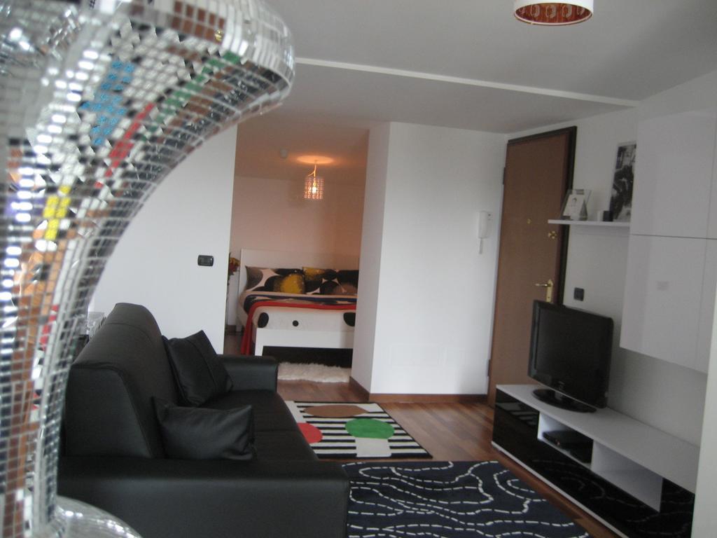New Luxury Attic Santa Giulia Expo Apartment Mailand